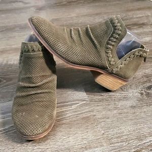 Vince Camuto Palmina Olive Green Ankle Booties Sz 8M